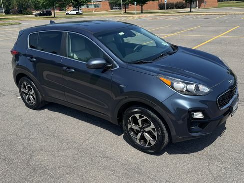 Used 2020 Kia Sportage LX AWD/4WD image 8