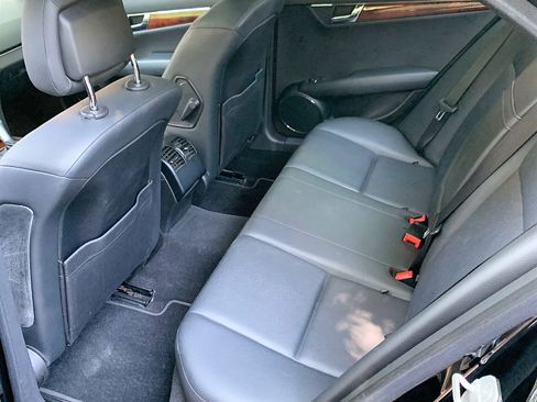 Used 2010 Mercedes-Benz C 300 Sedan image 8