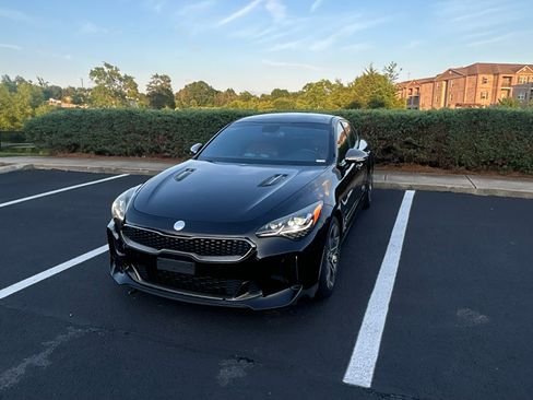 Used 2019 Kia Stinger GT RWD image 2