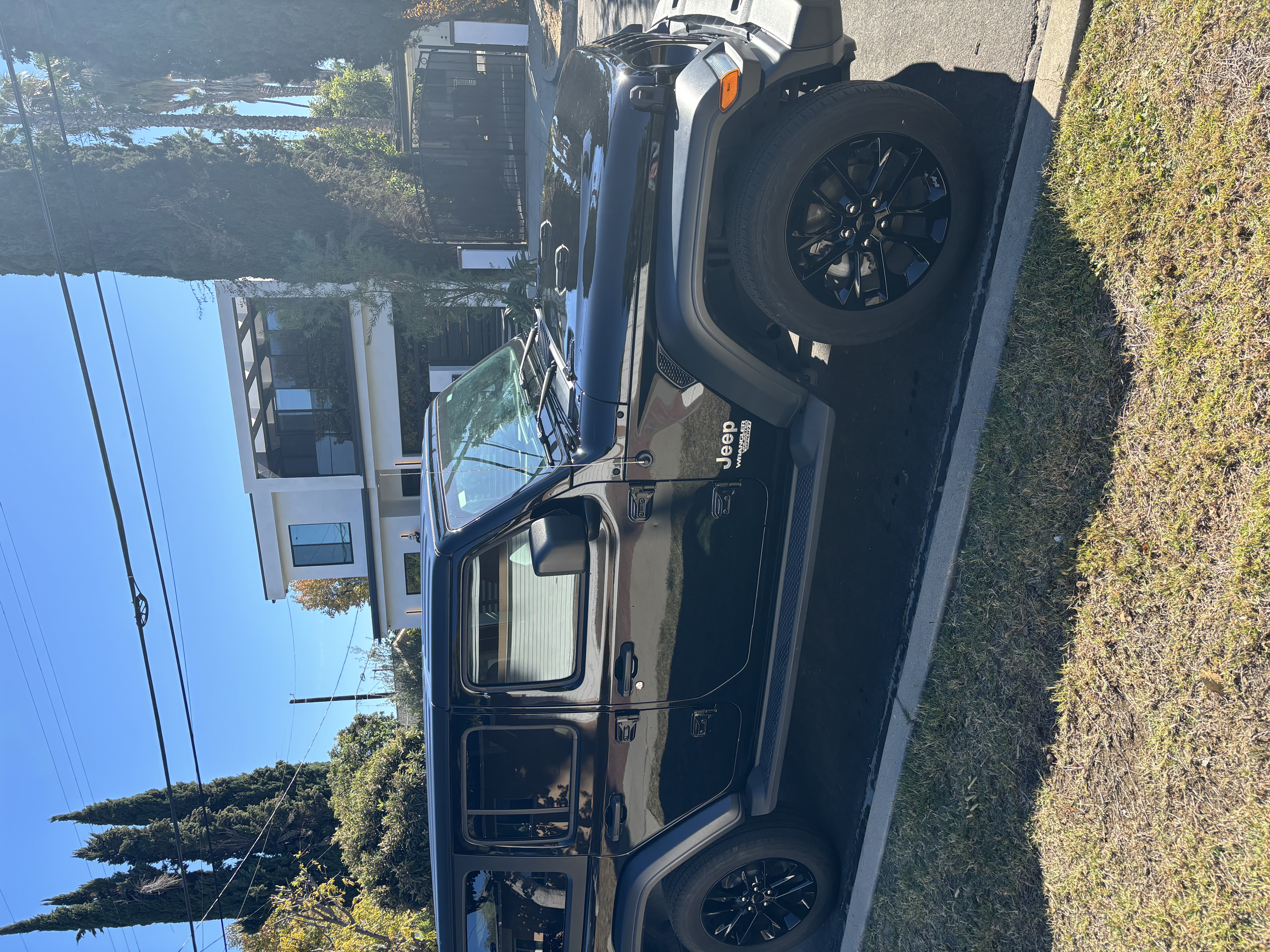Used 2020 Jeep Wrangler Unlimited Sport S AWD/4WD image 2