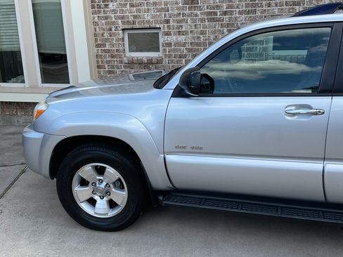 Used 2006 Toyota 4Runner Sport AWD/4WD image 8