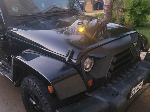 Used 2008 Jeep Wrangler Unlimited Sahara image 5