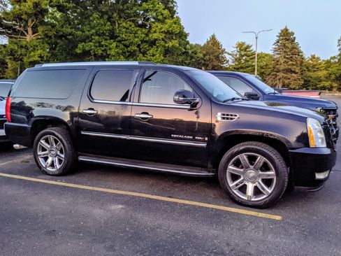 Used 2008 Cadillac Escalade ESV AWD image 14