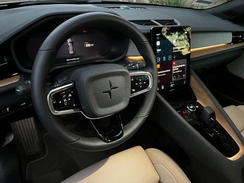 Used 2022 Polestar Polestar 2 Long Range Dual Motor Hatchbac w/ Plus Package image 12