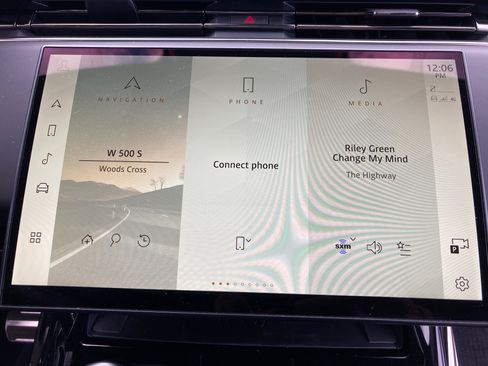 Used 2023 Land Rover Range Rover Sport SE Dynamic image 16