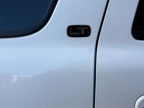 Used 2004 Chevrolet Tahoe LT w/ LT Preferred Equipment Group image 8