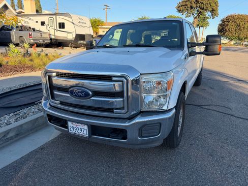Used 2016 Ford F250 XLT image 1