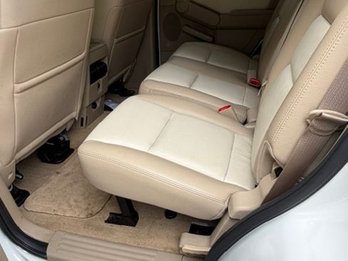 Used 2009 Ford Explorer Eddie Bauer RWD image 10