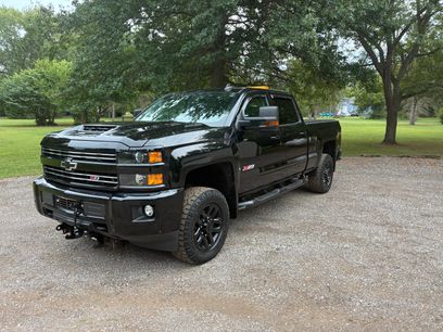 Used 2019 Chevrolet Silverado 2500 LT w/ Midnight Edition