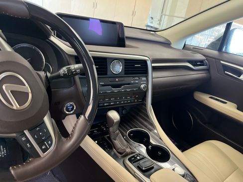 Used 2018 Lexus RX 450h AWD w/ Luxury Package image 11