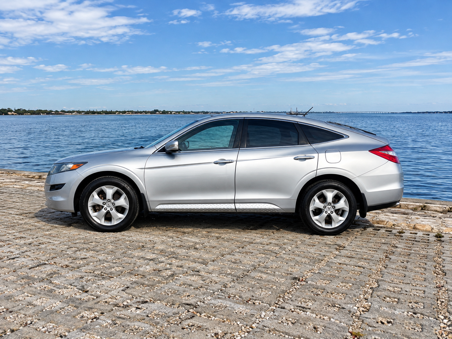 Used 2010 Honda Crosstour EX-L image 8