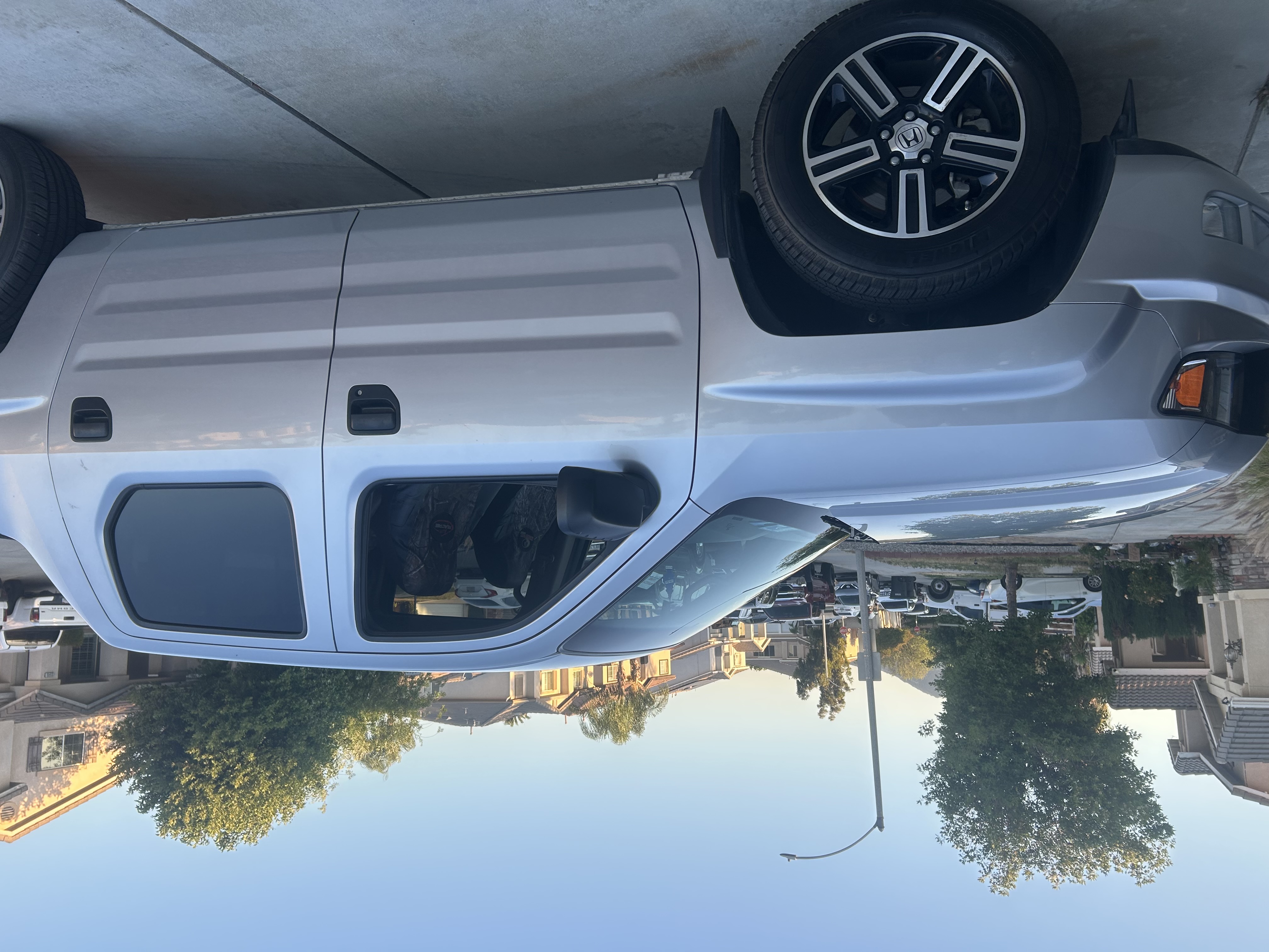 Used 2012 Honda Ridgeline Sport image 2