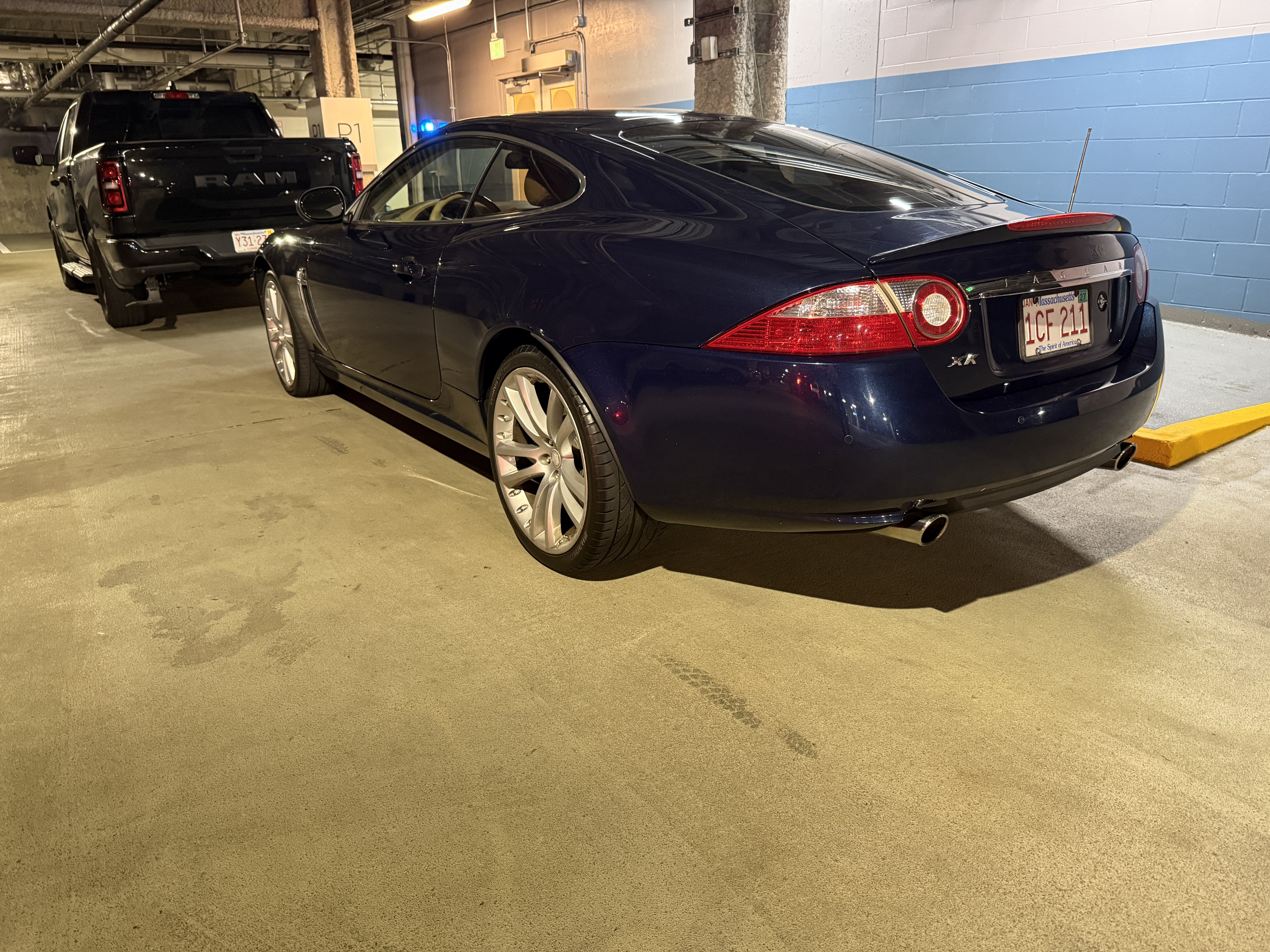 Used 2007 Jaguar XK Coupe RWD image 12