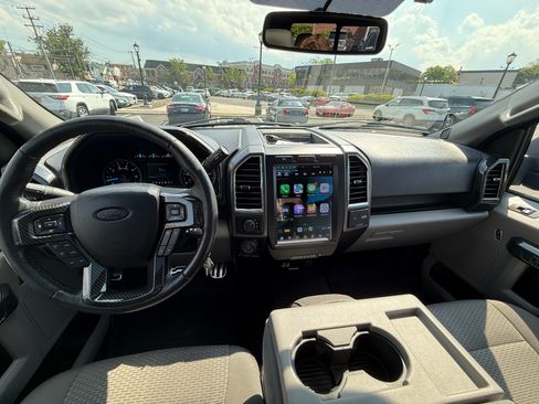 Used 2016 Ford F150 XLT w/ Equipment Group 302A Luxury AWD/4WD image 10
