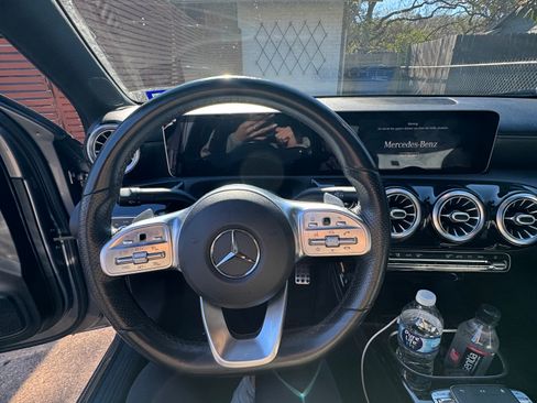 Used 2019 Mercedes-Benz A 220 4MATIC image 14