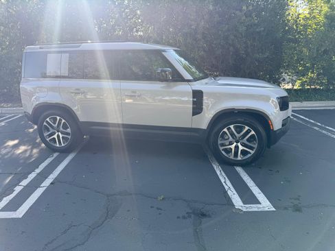 Used 2026 Land Rover Defender 110 S image 6