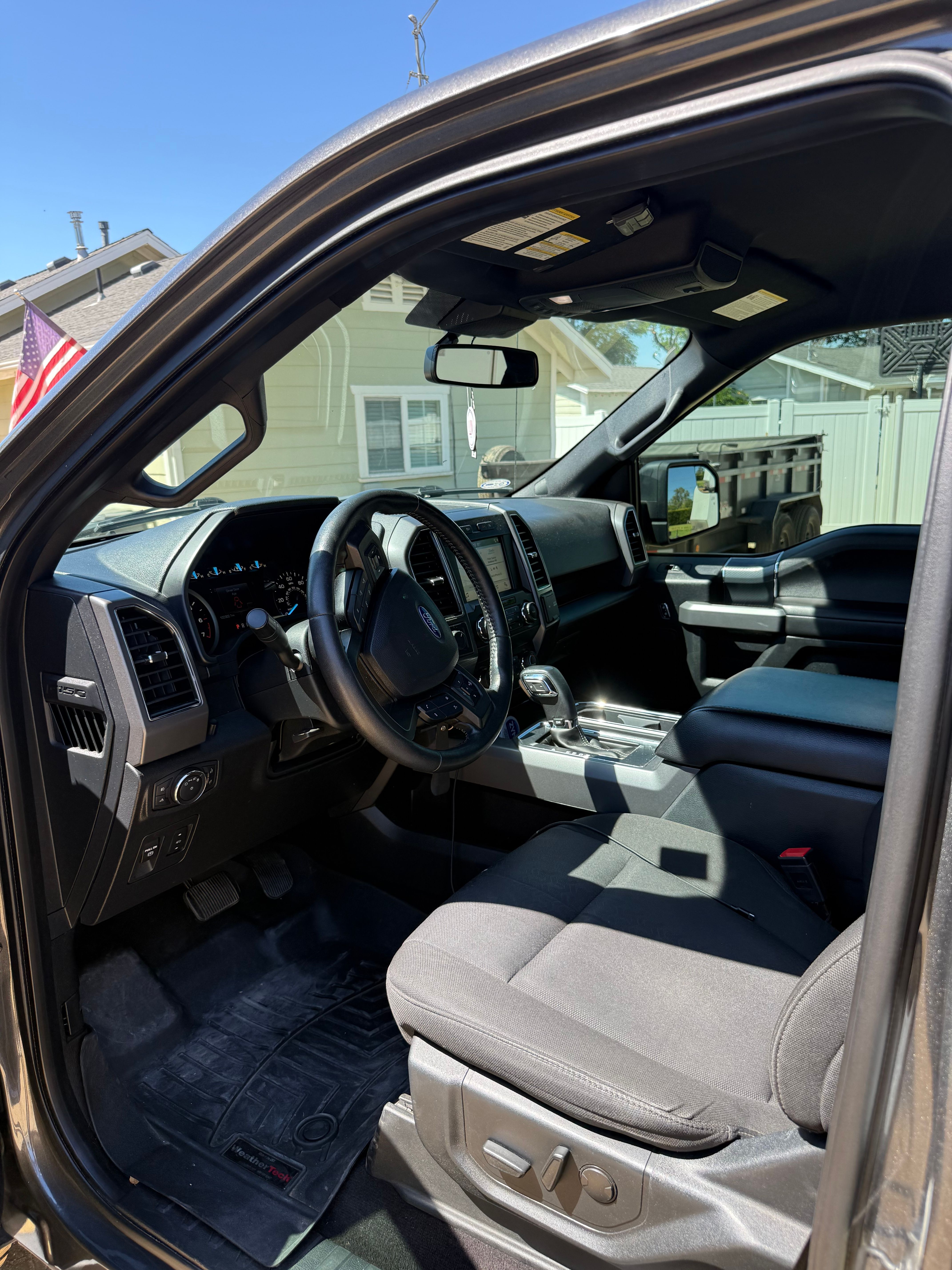 Used 2019 Ford F150 XLT w/ Equipment Group 302A Luxury AWD/4WD image 11