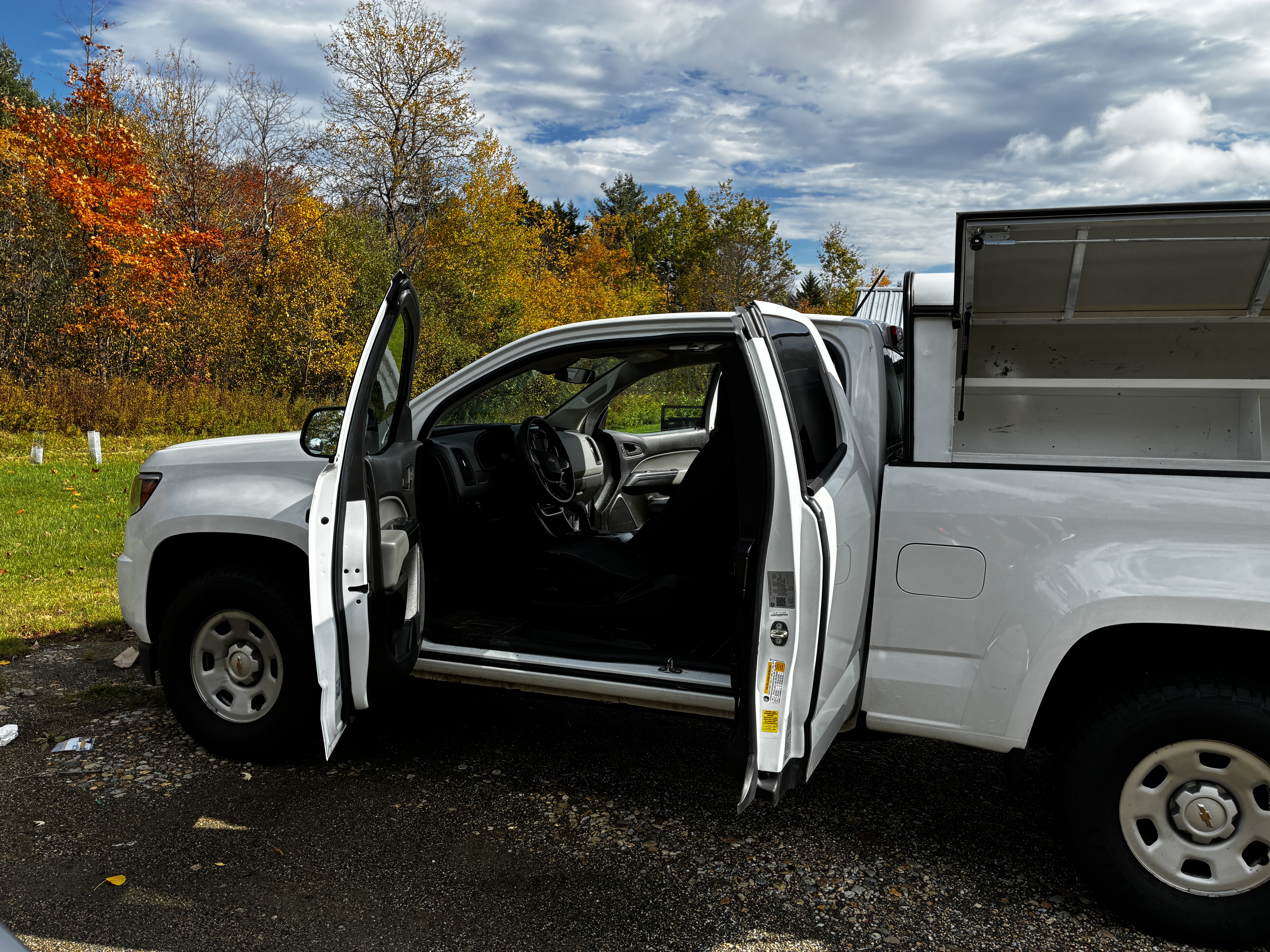 Used 2020 Chevrolet Colorado W/T w/ WT Convenience Package RWD image 8