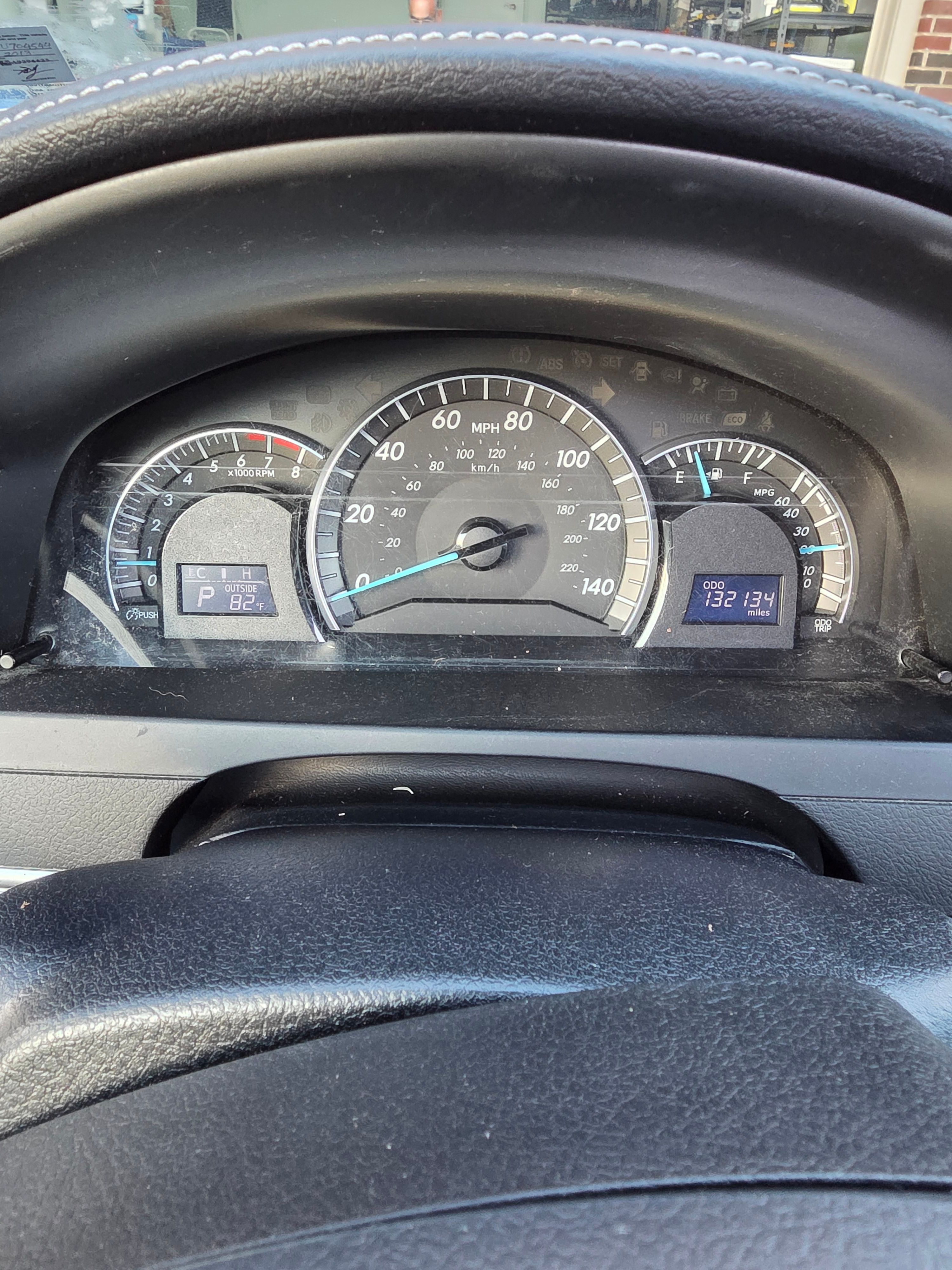 Used 2013 Toyota Camry SE w/ Leather Pkg FWD image 18