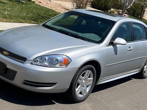 Used 2012 Chevrolet Impala LT w/ LT Sunroof Package FWD image 2