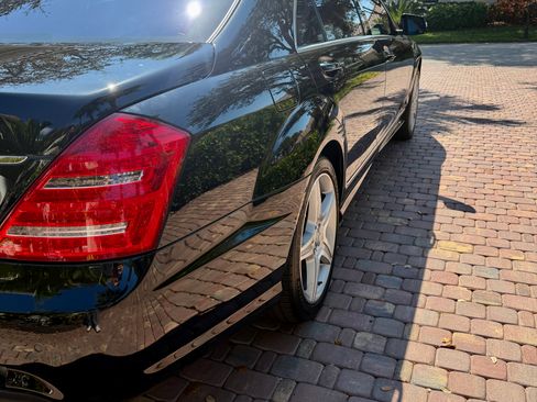 Used 2011 Mercedes-Benz S 550 S 550 4MATIC Sedan 4D image 13