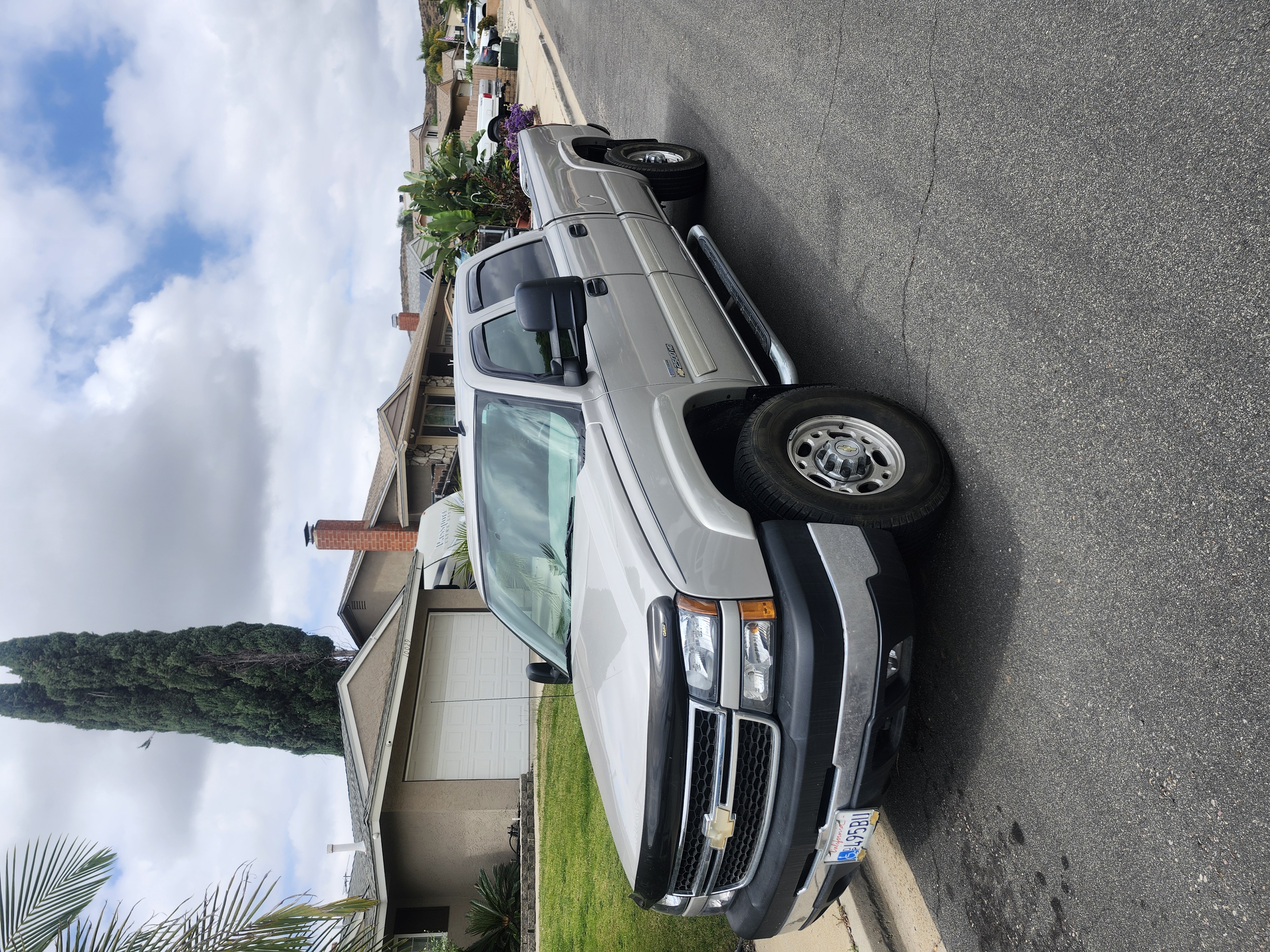 Used 2006 Chevrolet Silverado 2500 LT w/ Heavy-Duty Power Package RWD image 20