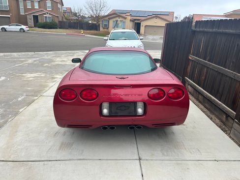 Used 2002 Chevrolet Corvette Coupe w/ Preferred Equipment Group2 image 2