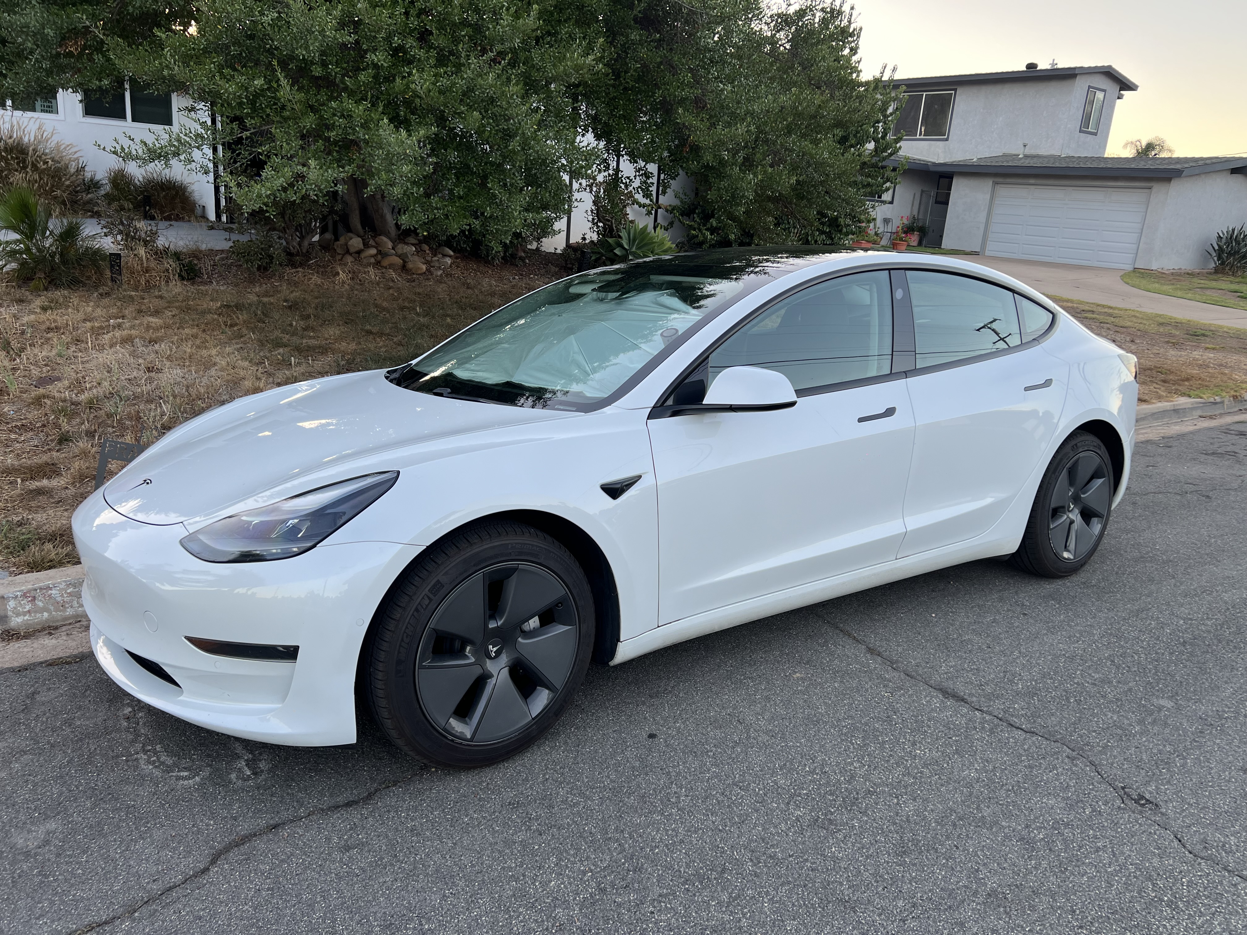 Used 2021 Tesla Model 3 Standard Range Plus RWD image 5