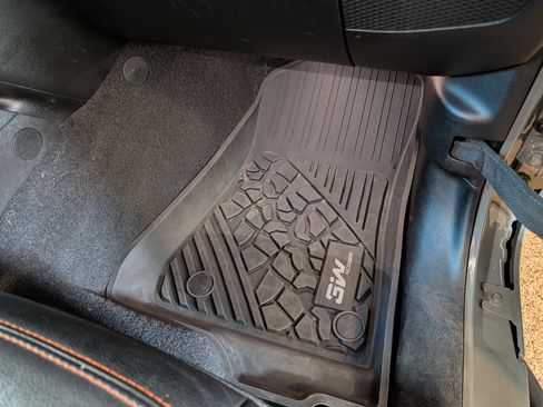 Used 2022 Jeep Gladiator Mojave w/ Cold Weather Group image 26