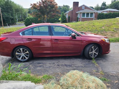 Used 2017 Subaru Legacy 3.6R Limited image 4