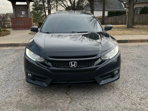 Used 2017 Honda Civic EX-T image 8