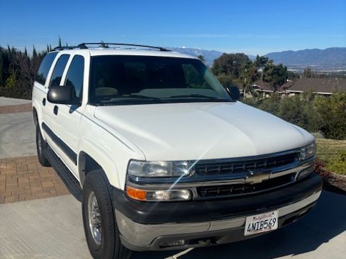 Used 2001 Chevrolet Suburban 2500 LS w/ LS Preferred Equipment Group image 12