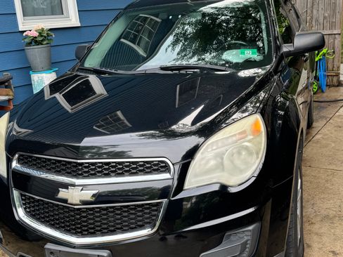 Used 2011 Chevrolet Equinox LS w/ Bluetooth Package FWD image 8
