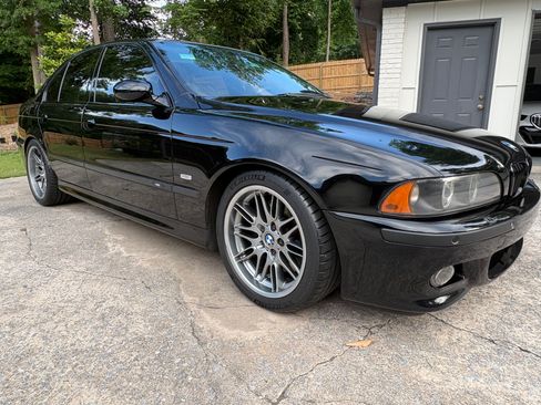 Used 2002 BMW M5 RWD image 1