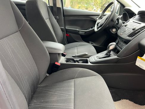 Used 2016 Ford Focus SE image 17