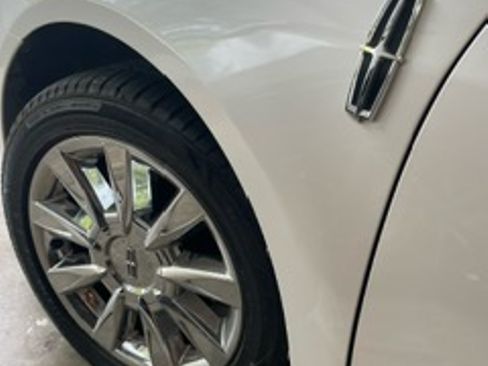 Used 2012 Lincoln MKZ Hybrid FWD image 5