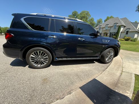 Used 2019 INFINITI QX80 Luxe w/ Proactive Package RWD image 2