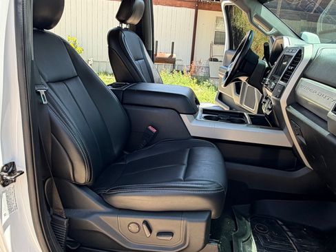 Used 2020 Ford F350 Lariat w/ Lariat Ultimate Package AWD/4WD image 22