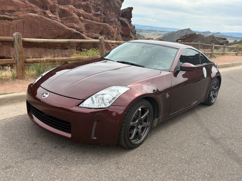 Used 2004 Nissan 350Z Touring w/ Cargo Convenience Pkg RWD image 1