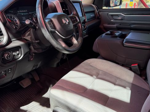 Used 2019 RAM 1500 Big Horn AWD/4WD image 12