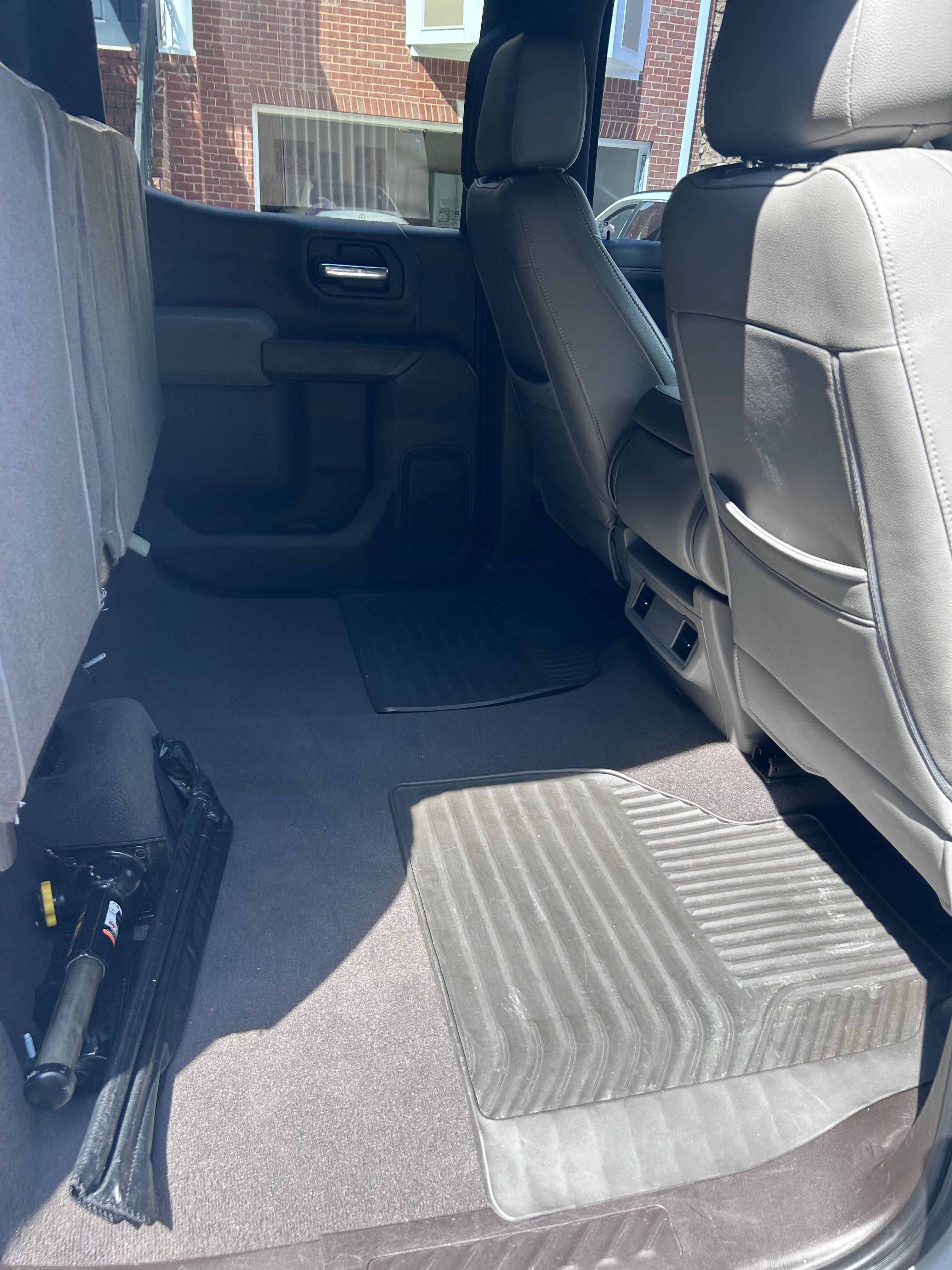 Used 2020 Chevrolet Silverado 1500 LT AWD/4WD image 12