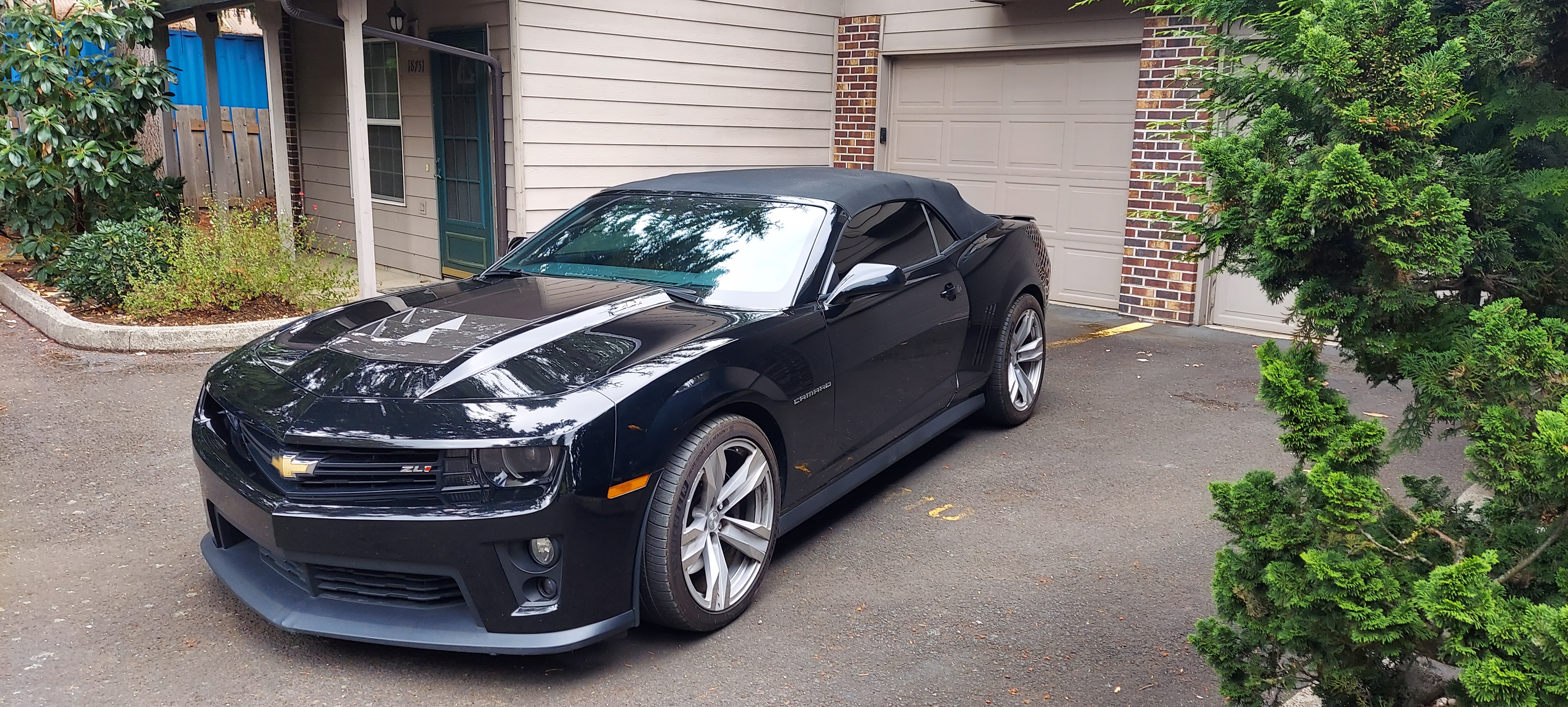 Used 2013 Chevrolet Camaro ZL1 RWD image 5