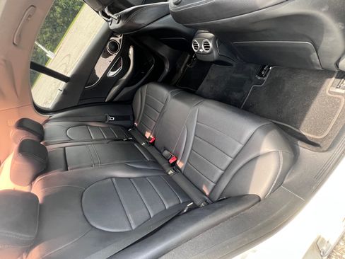 Used 2015 Mercedes-Benz C 300 Sedan image 19