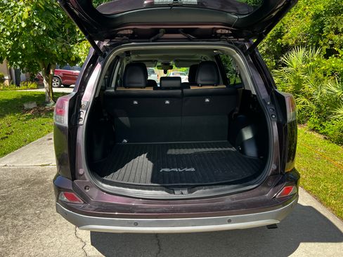Used 2016 Toyota RAV4 Limited FWD image 10