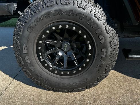 Used 2021 Jeep Wrangler Unlimited Rubicon AWD/4WD image 17