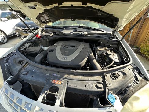 Used 2010 Mercedes-Benz ML 350 4MATIC image 11