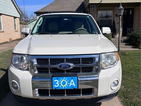 Used 2011 Ford Escape Limited w/ 302A Rapid Spec Order Code image 6