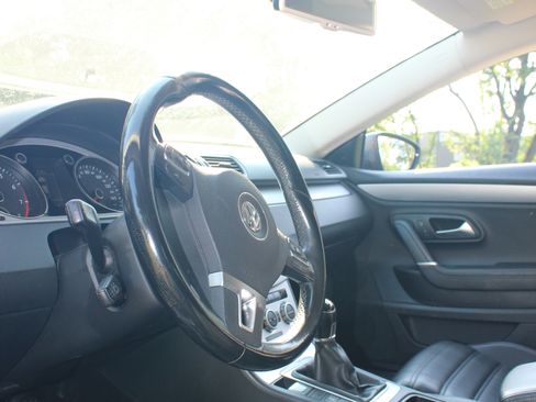 Used 2013 Volkswagen CC Sport image 6