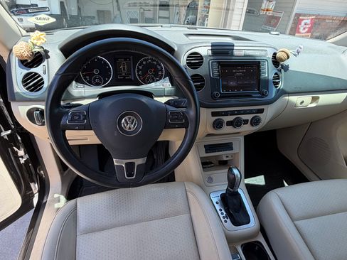 Used 2017 Volkswagen Tiguan S AWD/4WD image 9