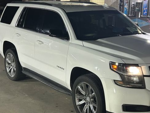 Used 2018 Chevrolet Tahoe LS image 2